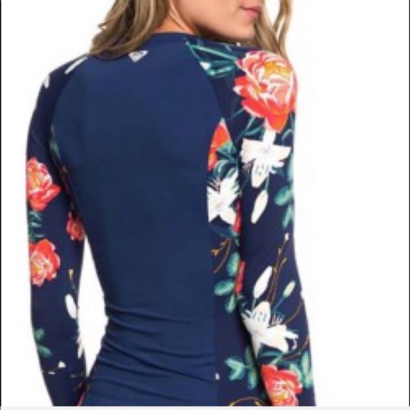 🌴🌺ROXY- RASH GAURD🌺🌴 - Picture 4 of 8